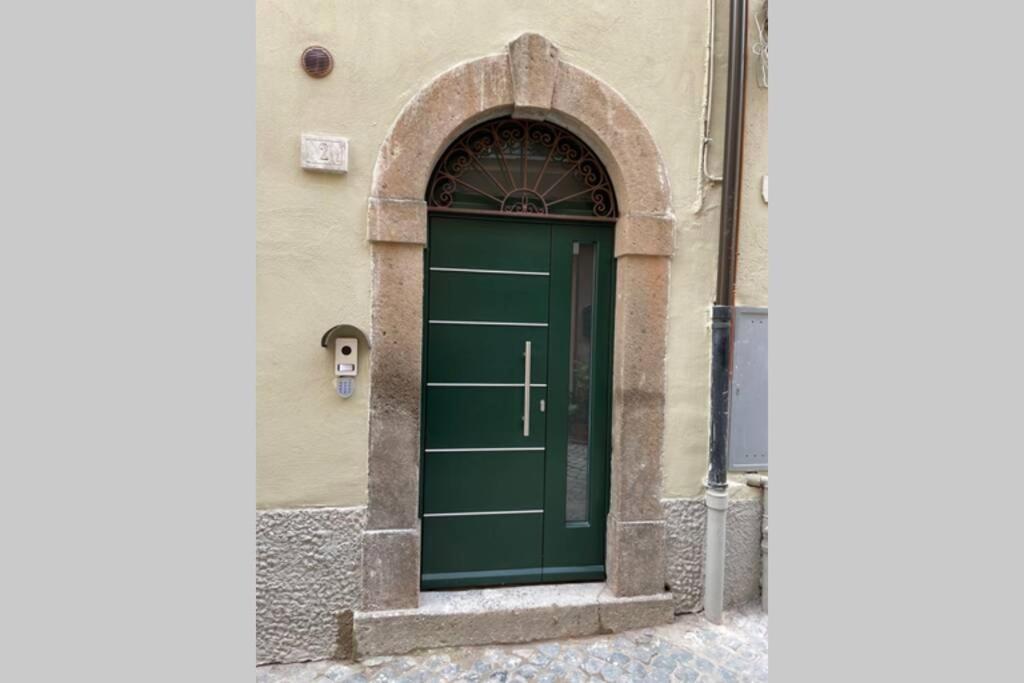 Domus Tuscia Apartments Via Estrema 2 Витербо Экстерьер фото